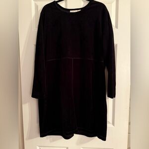 Black velvet dress